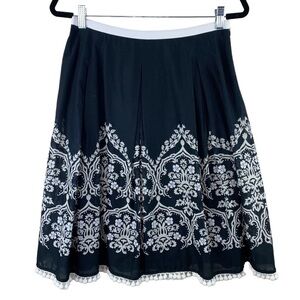 LOFT Black/White Floral Beaded Pom Pom Trim Pleated A-Line Skirt Sz 8P